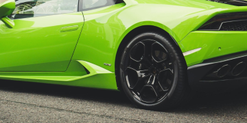 Guía de costes de seguro para superdeportivos: todo lo que necesitas saber Logo